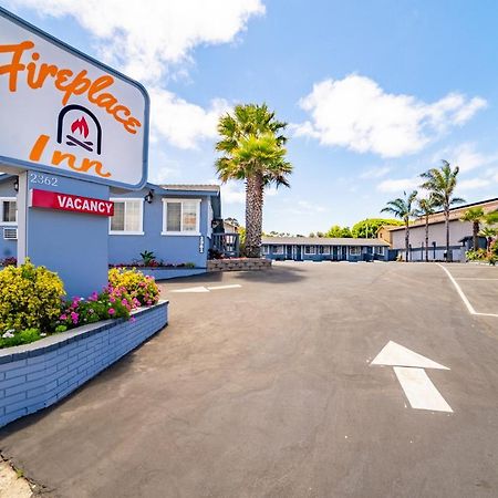 The Monterey Fireplace Inn Extérieur photo