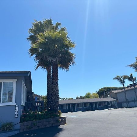 The Monterey Fireplace Inn Extérieur photo