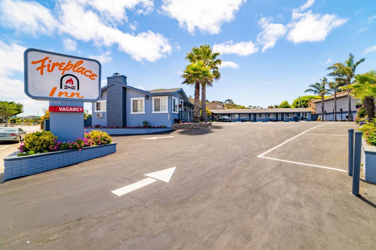 The Monterey Fireplace Inn Extérieur photo