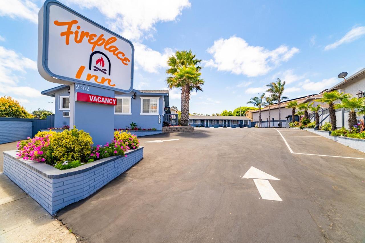 The Monterey Fireplace Inn Extérieur photo
